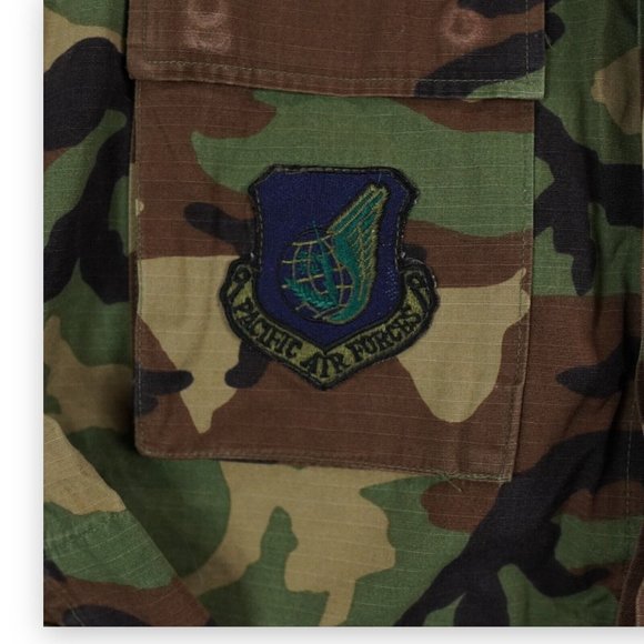 USAF Field Jacket Mens Medium Short Green Woodland Camo Cold Weather Patches SGT - Picture 15 of 16